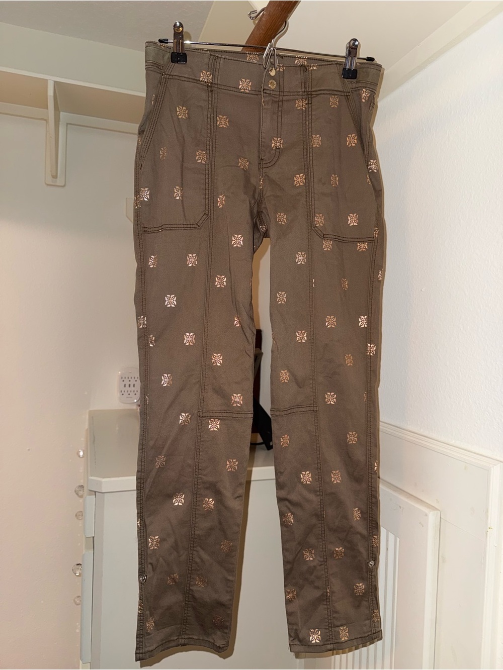 White House Black Market Straight Crop Pants